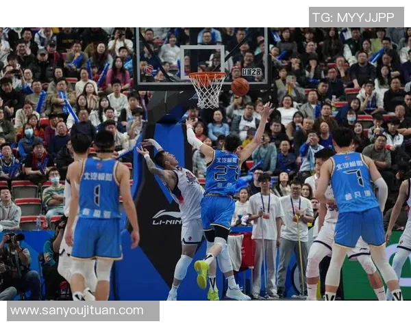 赛后分析：上海篮球队与北京篮球队的战术配合与表现评估